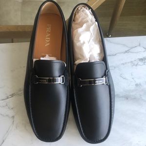 Men’s Prada Calzature Uomo shoes. Color: Nero. Size: 11.5. *runs big*